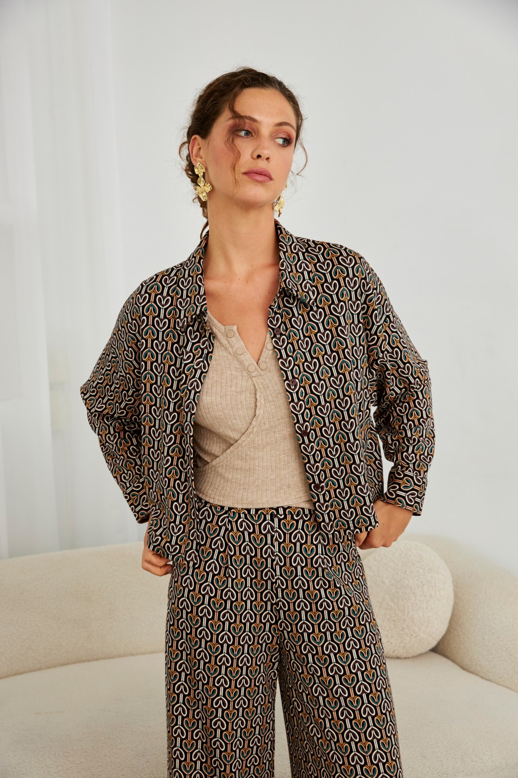 CHAQUETA CORTA DE PUNTO VISCOSA ESTAMPADA