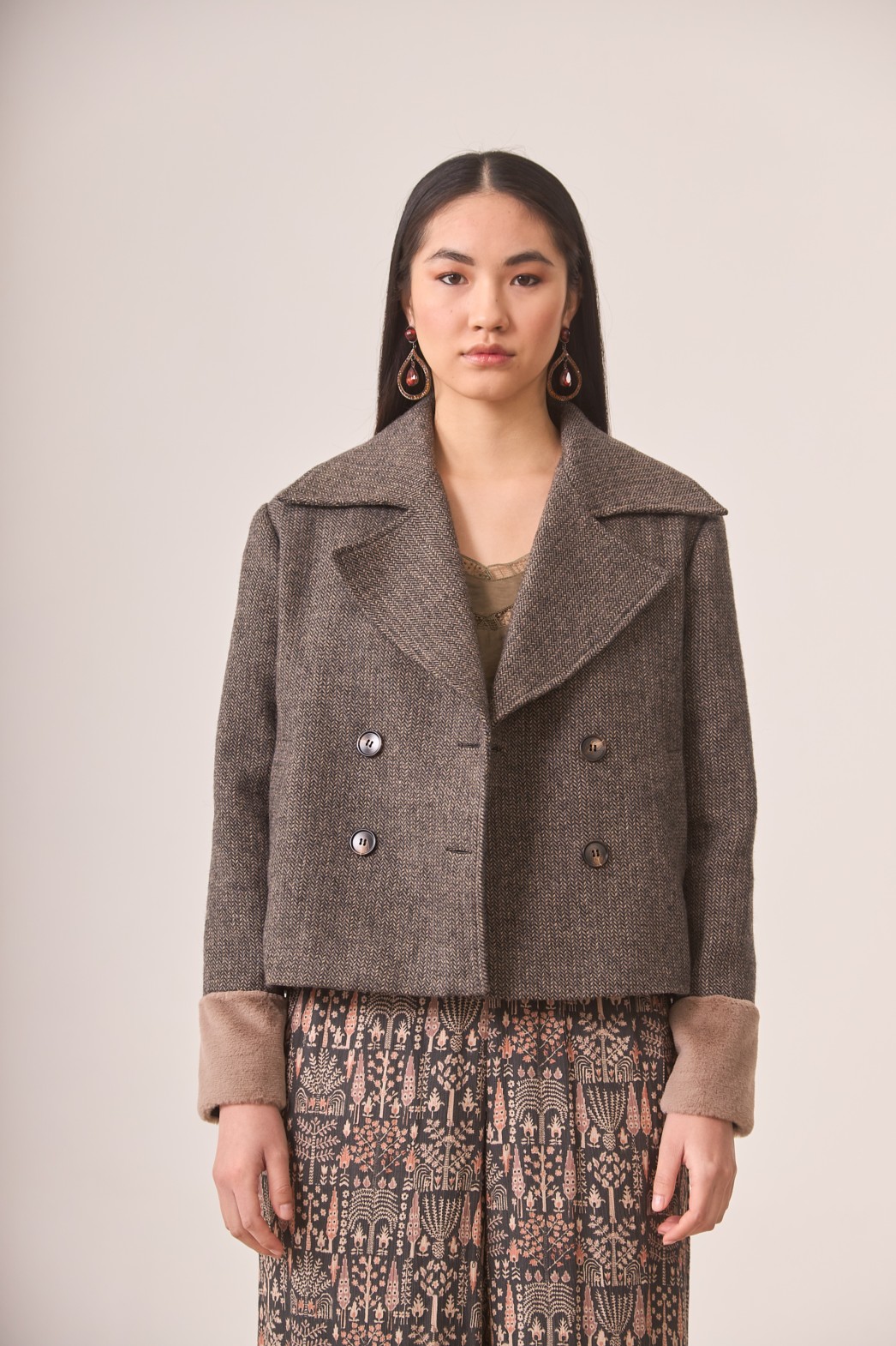 SHORT WOOL TWEED JACKET WITH FUR CUFFS 4
