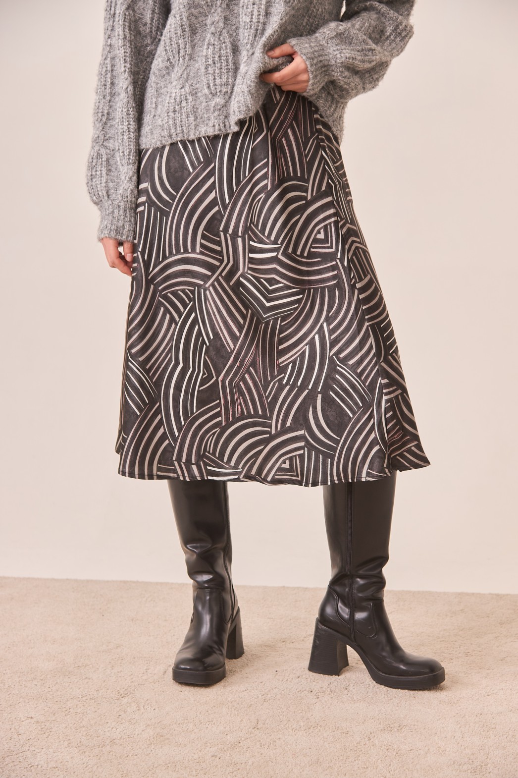 PRINTED MIDI SKIRT 3