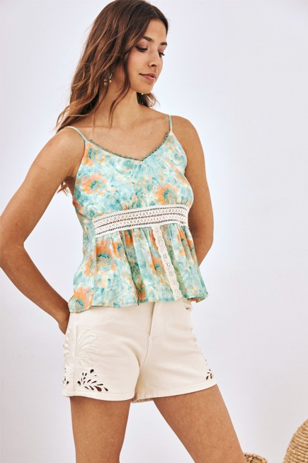 IVORY DIE-CUT DENIM SHORTS 