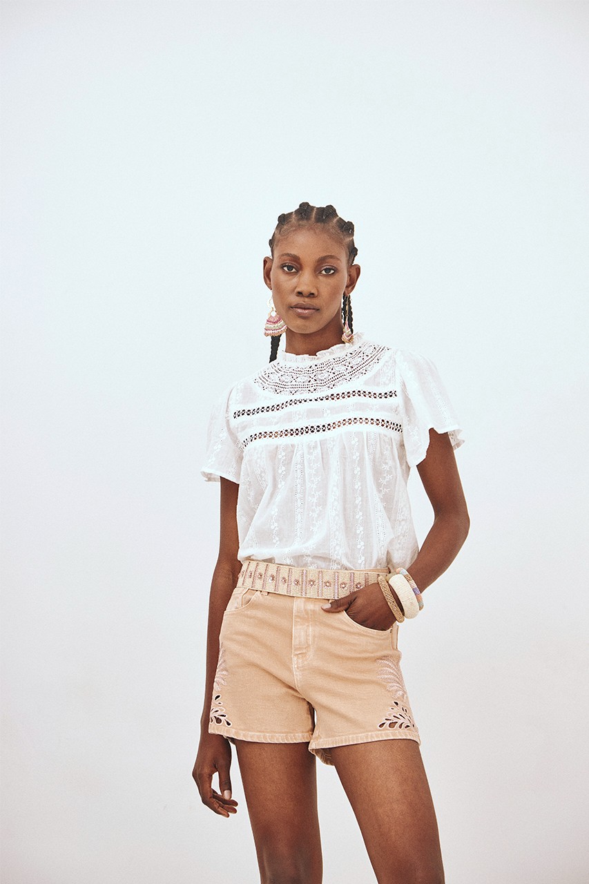 CAMEL DIE-CUT DENIM SHORTS 2