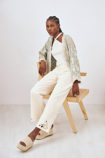 WIDE-LEG EMBROIDERED JEANS