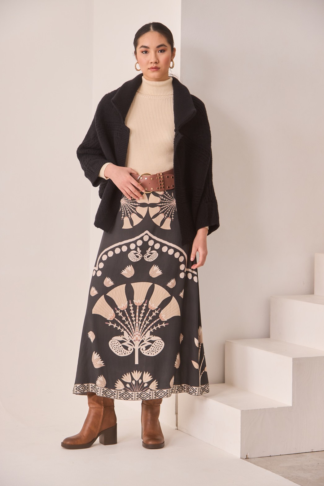 OVERSIZE CARDIGAN WITH TURN-DOWN COLLAR AND KIMONO SLEEVE 1