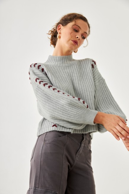 BALLOON SLEEVE JERSEY WITH CONTRASTING BRAIDED DETAIL