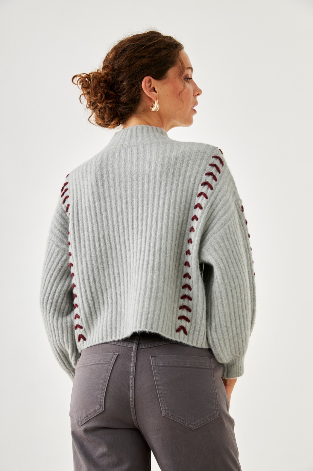 BALLOON SLEEVE JERSEY WITH CONTRASTING BRAIDED DETAIL 2