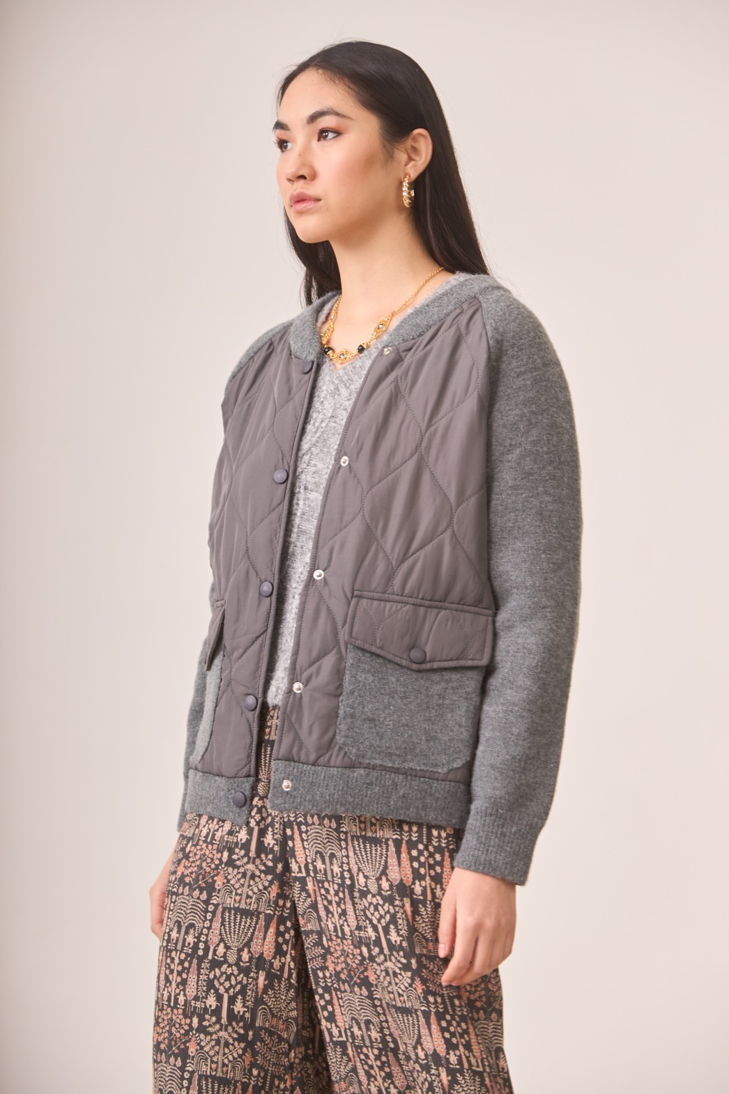 CHAQUETA COMBI DE PUNTO Y ACOLCHADO ESTILO BOMBER MAXI 3