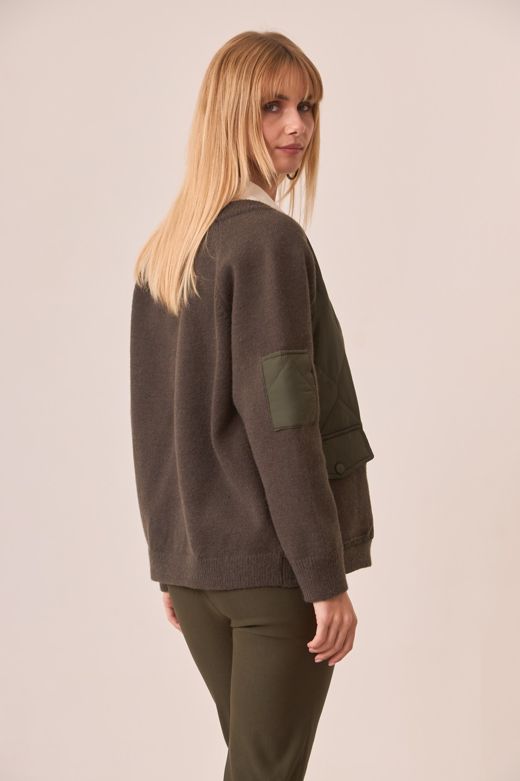 CHAQUETA COMBI DE PUNTO Y ACOLCHADO ESTILO BOMBER MAXI 2