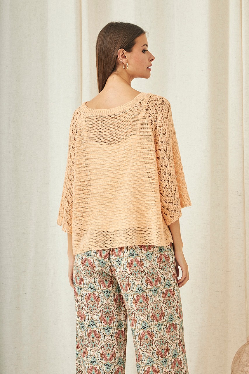 3/4 SLEEVE WOVEN TOP