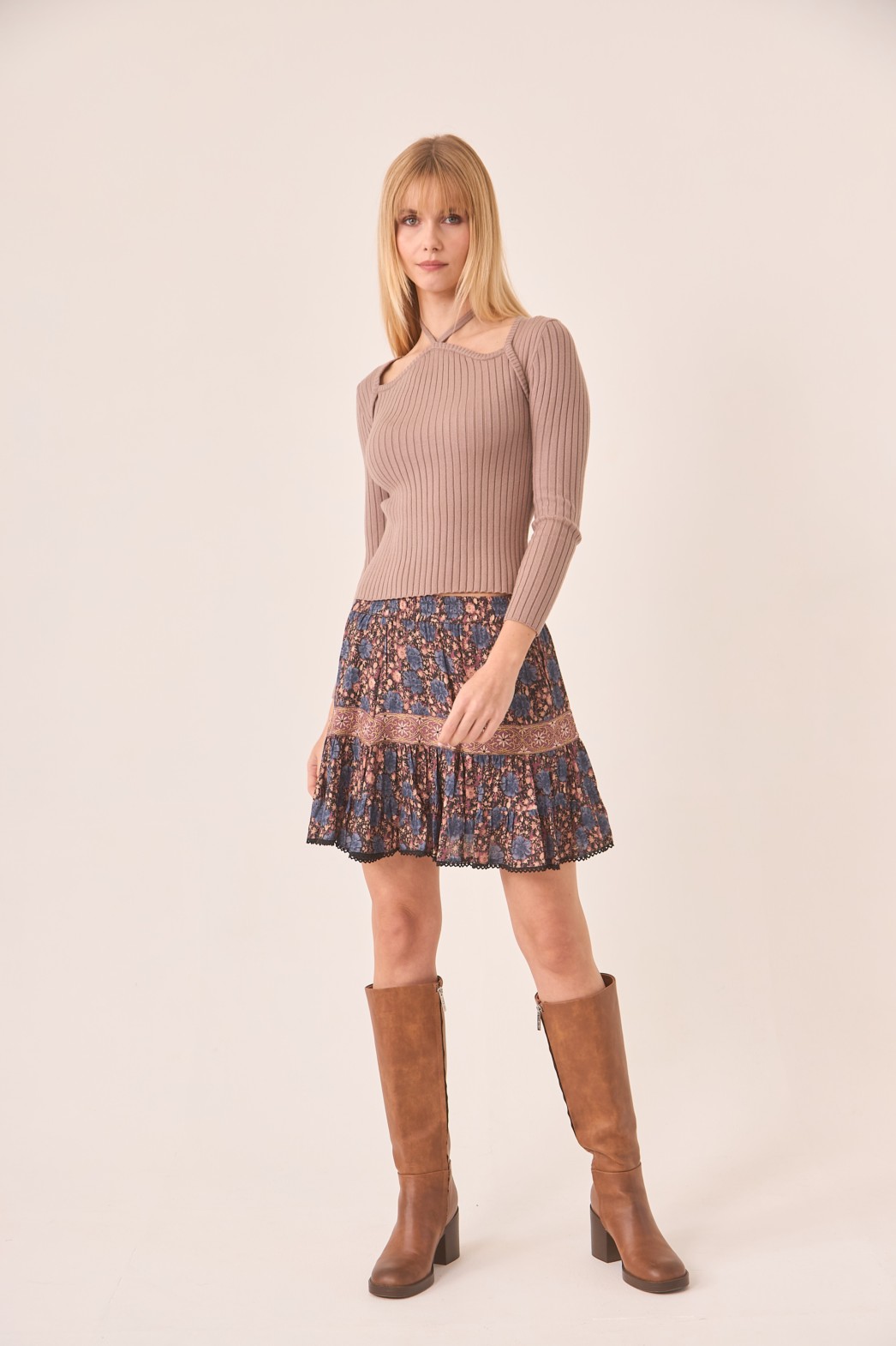JERSEY ESCOTE HALTER CUT OUTS