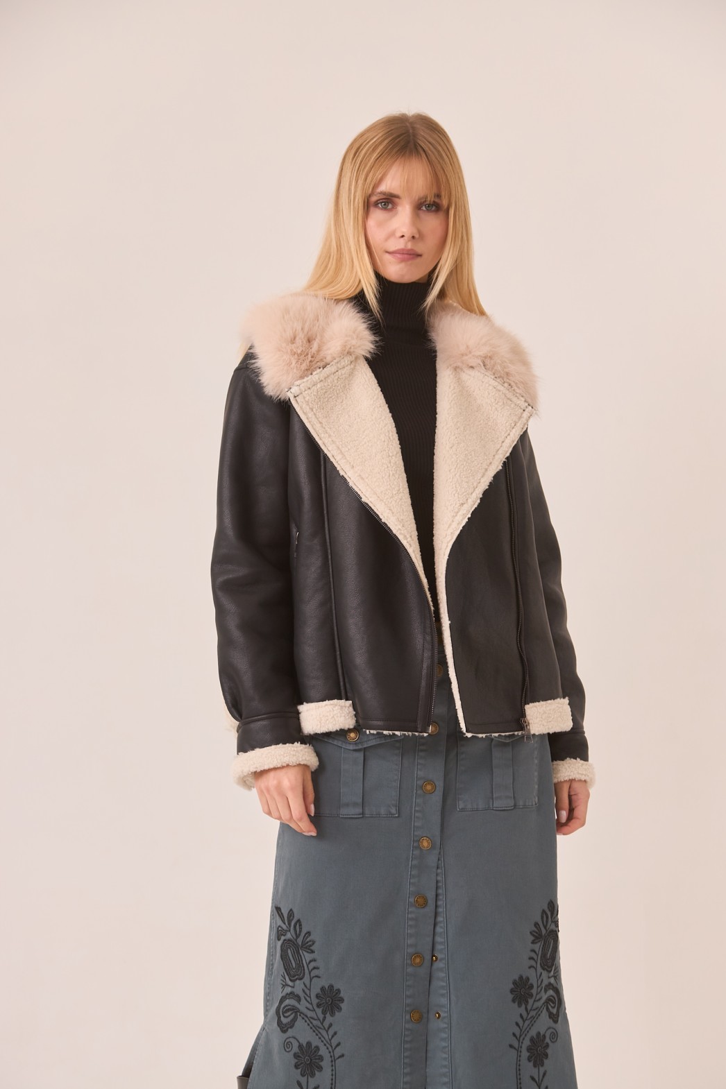 CHAQUETA ESTILO AVIADOR CUELLO PELO 1