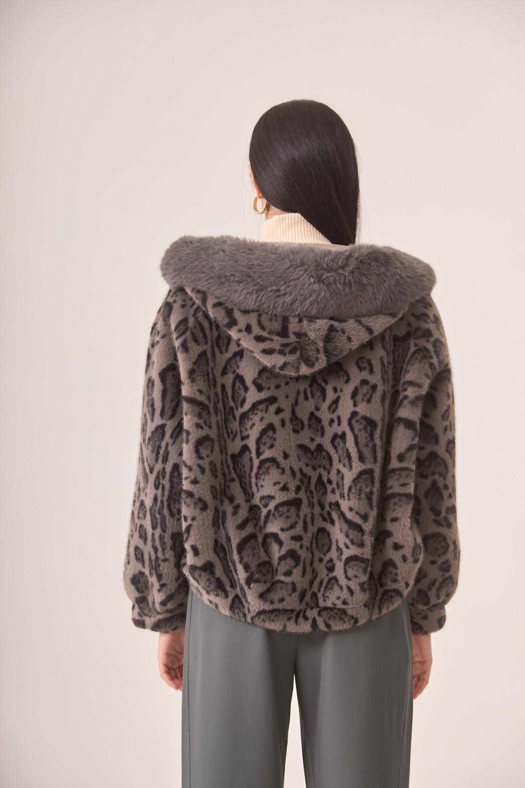 ANIMAL PRINT FUR COAT WITH HOOD 3